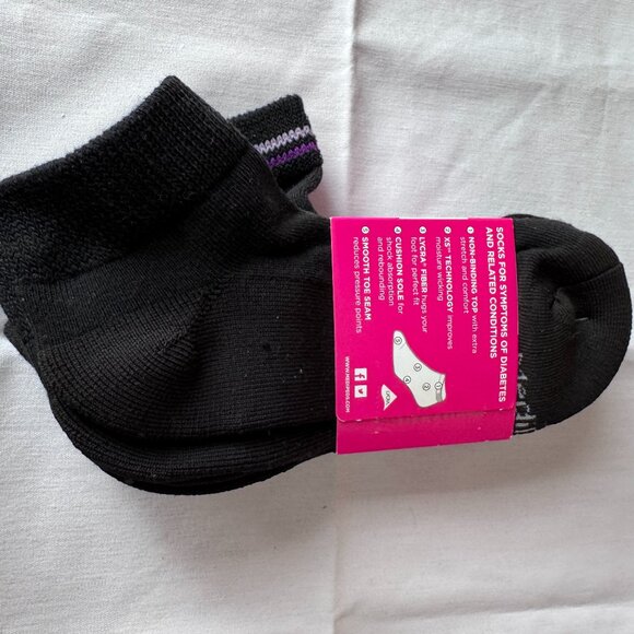 NWT 4 Pairs Black Non-Binding Low-Cut MediPeds Socks Size Medium Ladies 6-10 - Picture 4 of 5